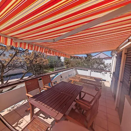 Appartement Maja Vir